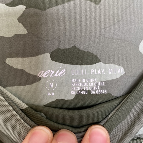 Aerie green camo leggings Sz medium EUC - Picture 3 of 7